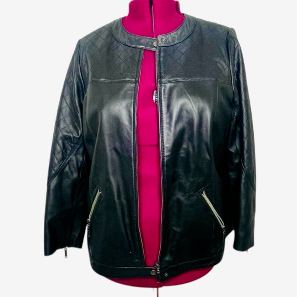 Avenue Vintage Black Leather quilted Jacket Zip Front pockets Moto Size 18/20